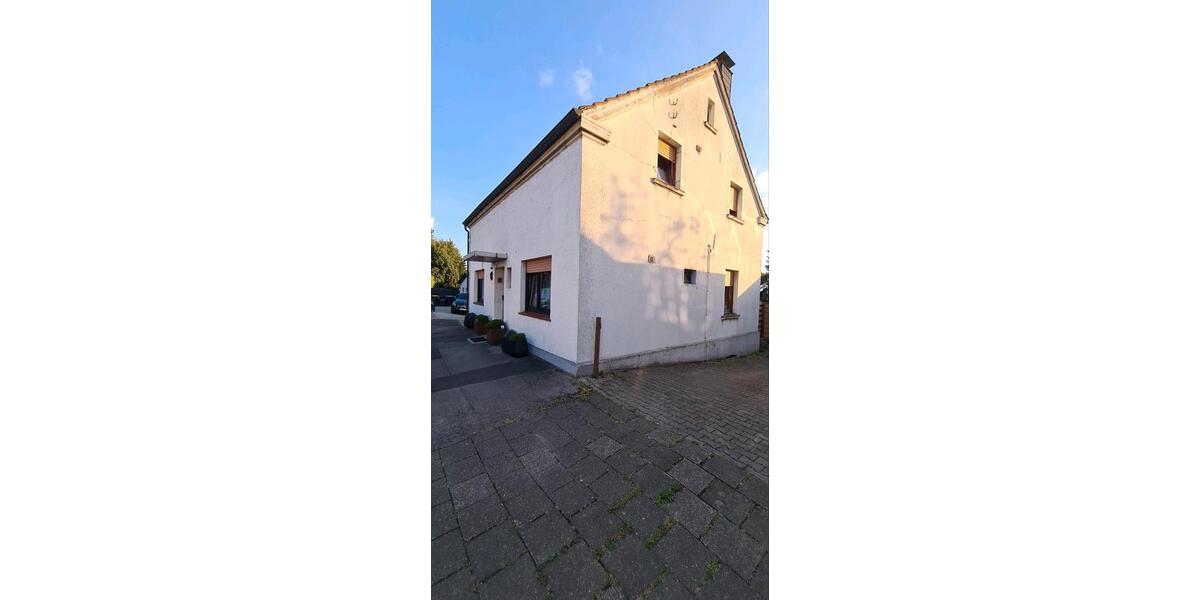 Einfamilienhaus Castrop-Rauxel Deinighausen - 6 Zimmer, 143 m&sup2;, 270.000&euro; | Angebot:25824442