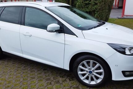 Ford Focus 118.000 km 9.600 &euro; Oer-Erkenschwick 45739