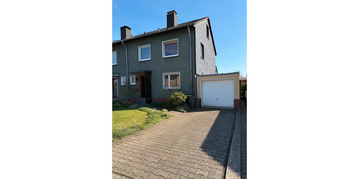 Doppelhaushälfte Bergkamen - 5.5 Zimmer, 94 m&sup2;, 1.090&euro; | Angebot:25982312