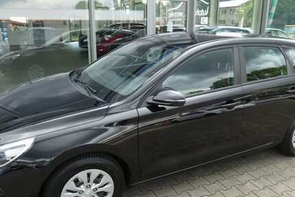 Hyundai i30 108.000 km 8.300 &euro; Bergkamen 59192