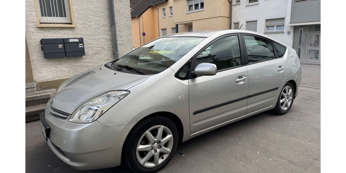 Toyota Prius 149.700 km 5.350 &euro; Menden 58706