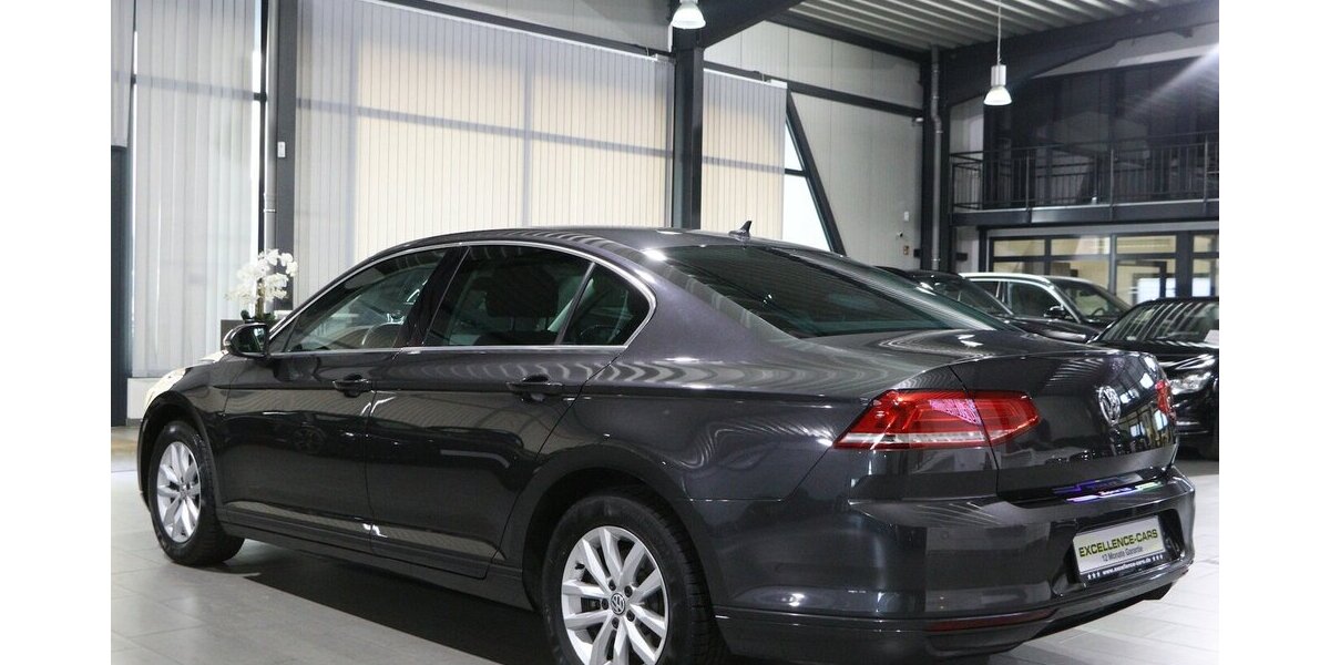 VW Passat 1.4 TSI Comfortline NAVI-DM+APPLE+ANDROID 159.000 km 11.444 &euro; Hamm 59077