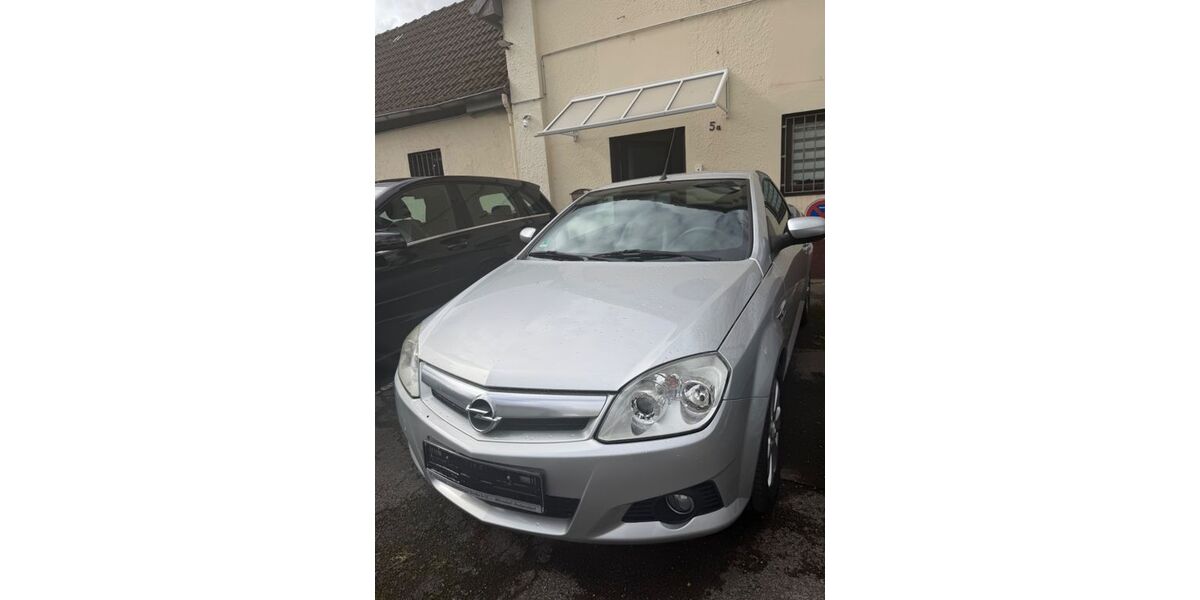 Opel Tigra 58.000 km 5.980 &euro; Hemer 58675