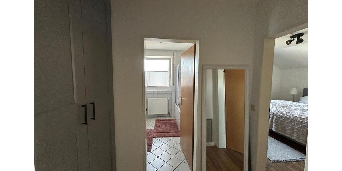 Dachgeschoßwohnung Unna Alte Heide - 2 Zimmer, 75 m&sup2;, 750&euro; | Angebot:25532977