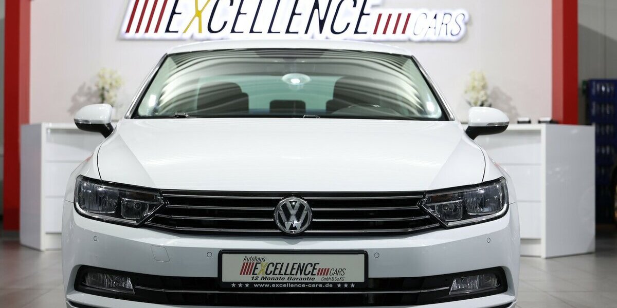 VW Passat 1.6 TDI Comfortline WHITE / MASSAGE+SHZ 176.000 km 10.555 &euro; Hamm 59077