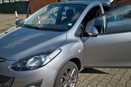Mazda 2 75.354 km 6.500 &euro; Hamm 59063