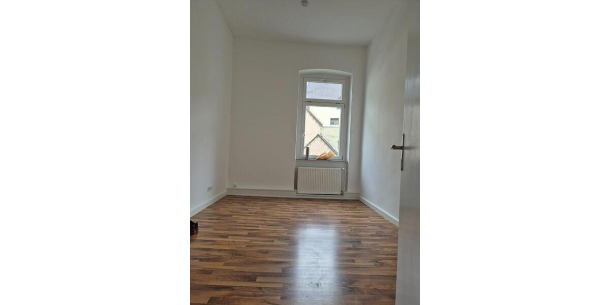 Etagenwohnung Schwerte - 4 Zimmer, 125 m&sup2;, 1.100&euro; | Angebot:26605408