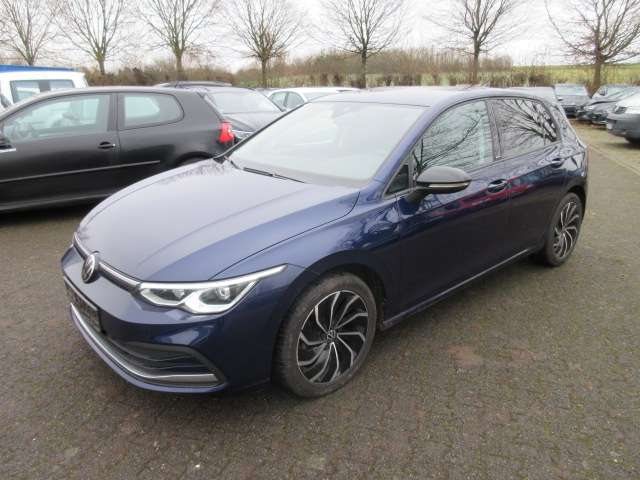 VW Golf Active 1.0 eTSI DSG NAVI LED ALU APS ACC SITZ 92.750 km 18.988 &euro; Bergkamen 59192