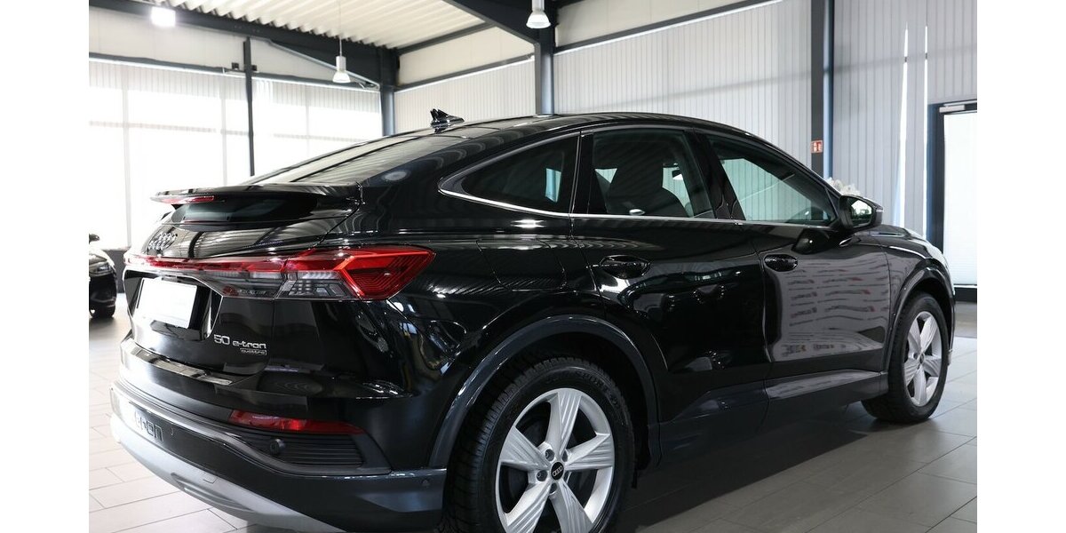 Audi Q4 e-tron 50 SPORTBACK E-TRON Q ADVANCED MATRIX 77.000 km 28.777 &euro; Hamm 59077