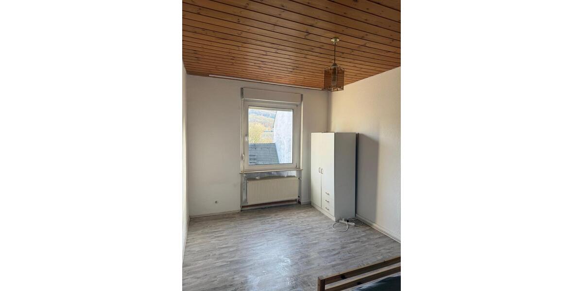 Etagenwohnung Hagen Hagen-Mitte - 3 Zimmer, 85 m&sup2;, 500&euro; | Angebot:25270793