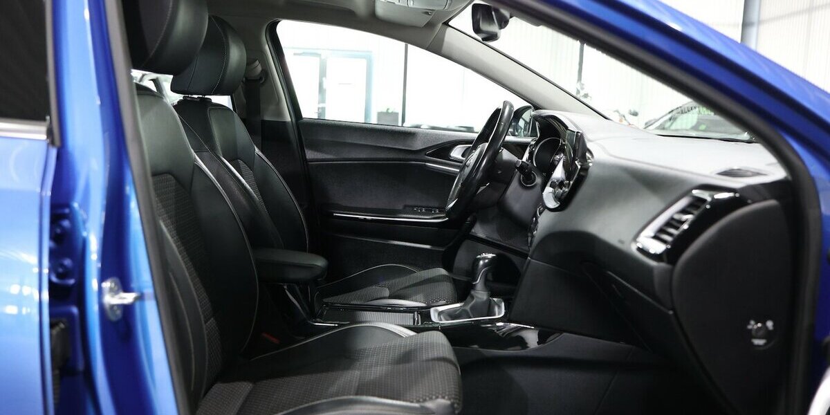 Kia XCeed 1.4 T-GDI LUNCH-X-EDITION / PANORAMA, LED 95.000 km 14.777 &euro; Hamm 59077