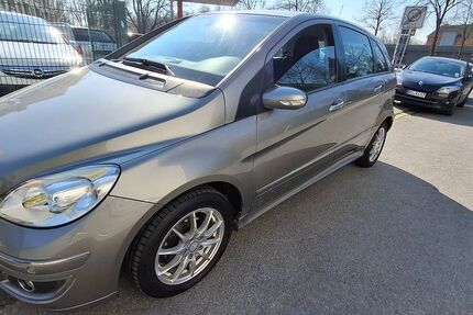 Mercedes-Benz B 170 193.000 km 3.990 &euro; Dortmund 44339