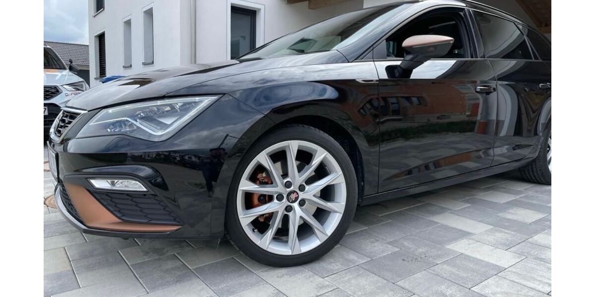 Seat Leon 99.995 km 19.300 &euro; Hamm 59063