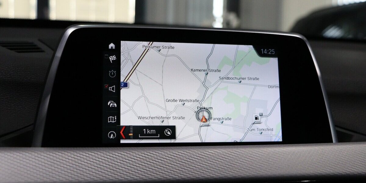 BMW X1 sDrive 18d M-SPORT SHADOW PANORAMA, LED, H/K 186.000 km 16.777 &euro; Hamm 59077