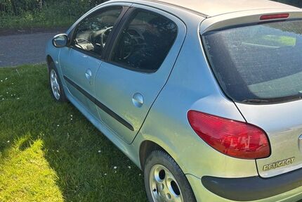 Peugeot 206 178.860 km 1.390 &euro; Dortmund 44289