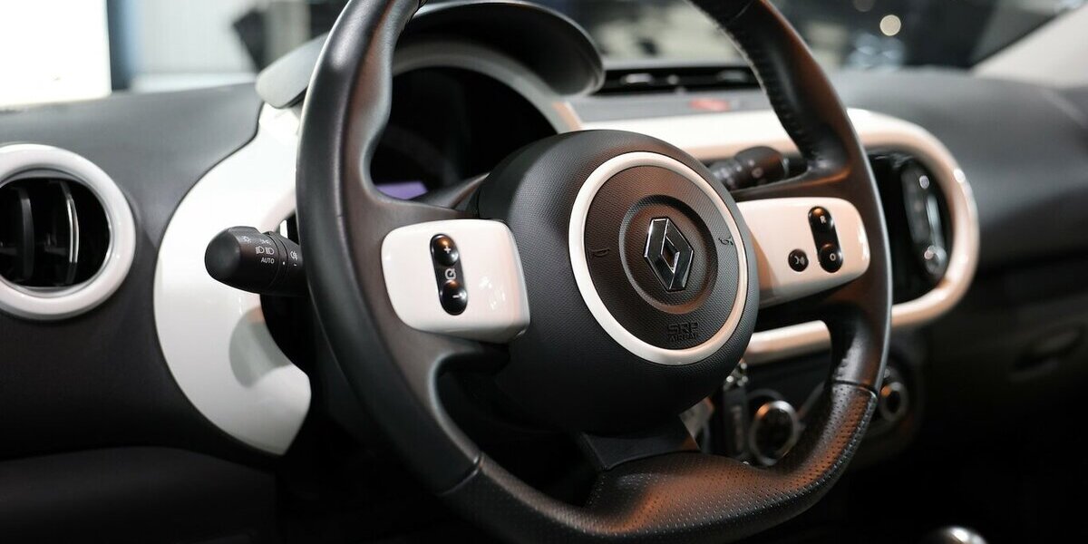 Renault Twingo INTENS ELECTRIC SPURHALTE, LEDER, KAMERA 12.000 km 13.400 &euro; Hamm 59077