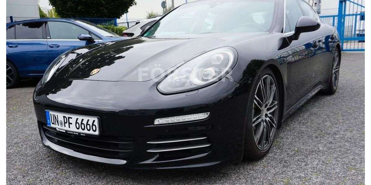 Porsche Panamera 107.500 km 35.980 &euro; Bönen 59199