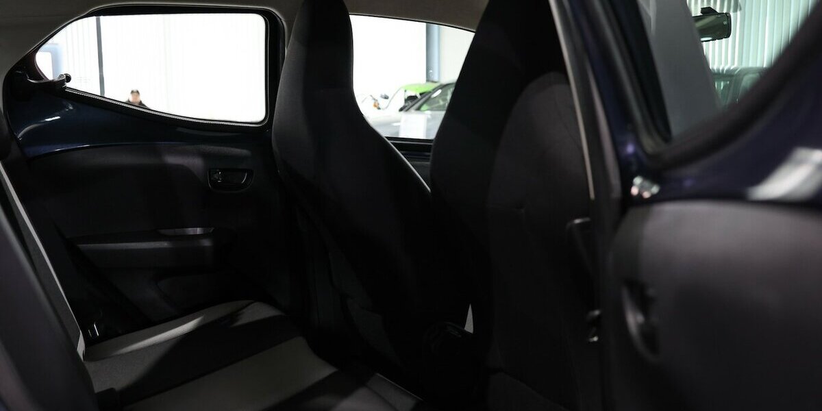 Toyota Aygo 1.0 X-PLAY TOUCH / TEMPOMAT, KAMERA, PDC 72.000 km 7.331 &euro; Hamm 59077