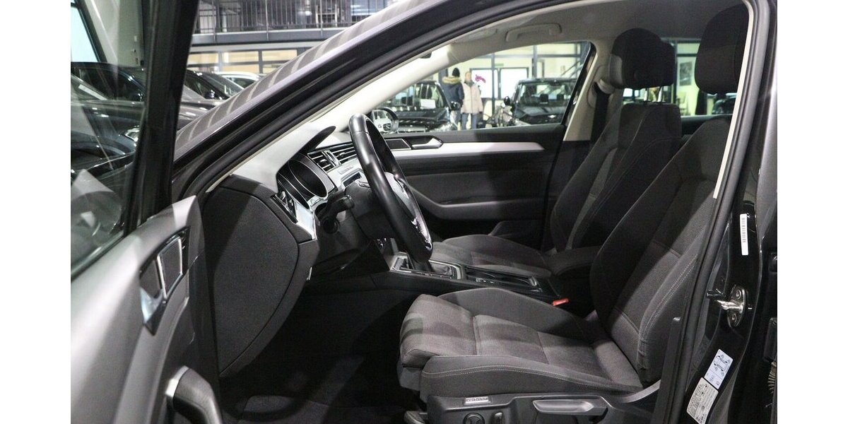 VW Passat 1.4 TSI Comfortline NAVI-DM+APPLE+ANDROID 159.000 km 11.444 &euro; Hamm 59077