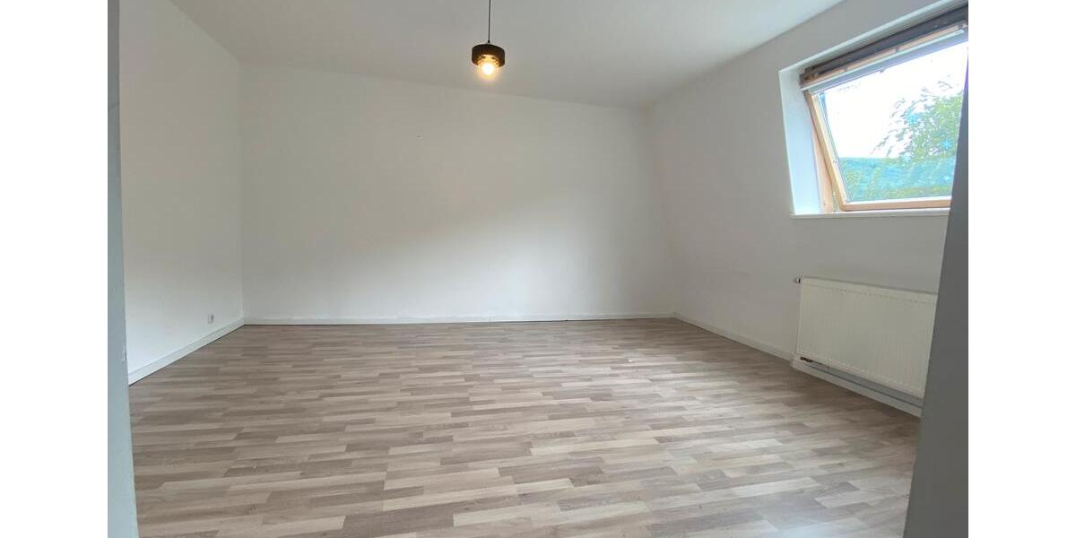 Dachgeschoßwohnung Dortmund Hörde - 4 Zimmer, 94 m&sup2;, 750&euro; | Angebot:25416025
