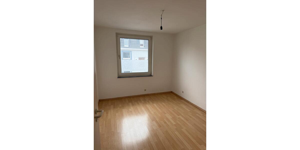 Hochparterre Dortmund Innenstadt West - 3 Zimmer, 87 m&sup2;, 907&euro; | Angebot:25945488