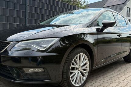 Seat Leon 124.800 km 13.590 &euro; Dortmund 44227