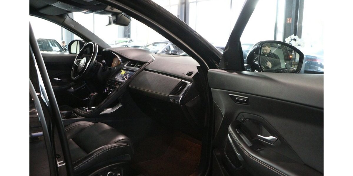 Jaguar E-Pace 2.0 T R-DYNAMIC HSE AWD BLACK PACK / TOP 84.000 km 23.111 &euro; Hamm 59077