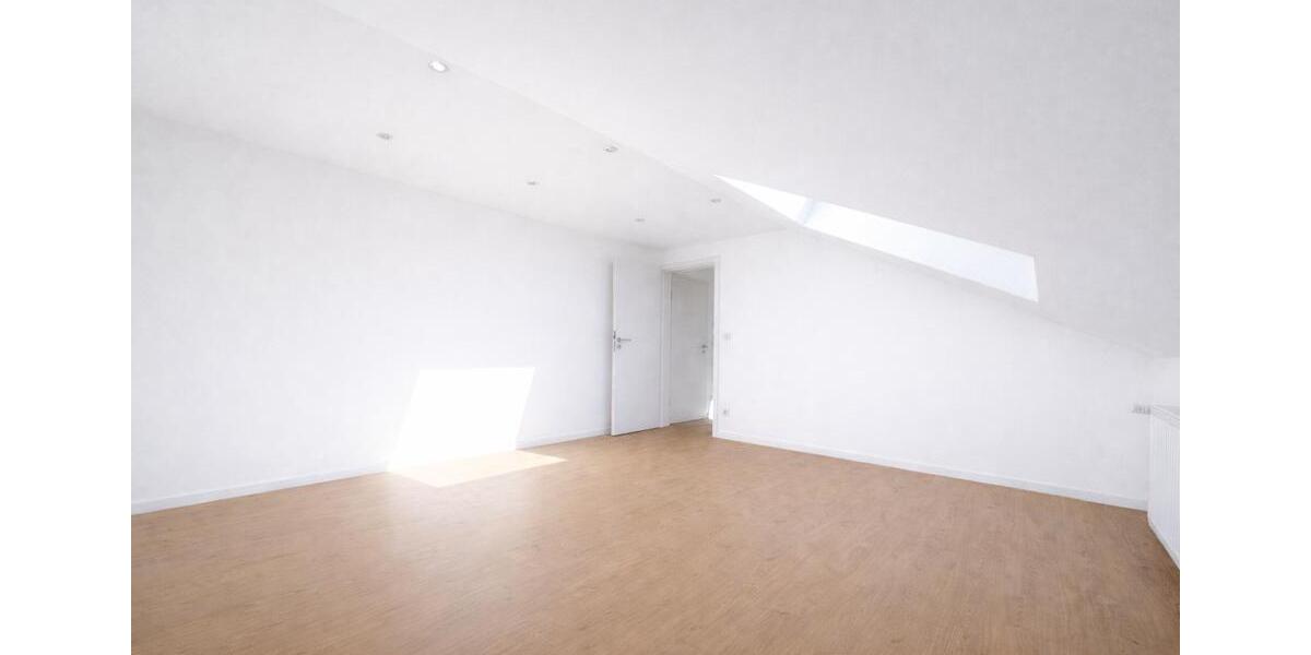 Dachgeschoßwohnung Arnsberg Rusch - 2.5 Zimmer, 71 m&sup2;, 650&euro; | Angebot:25378991