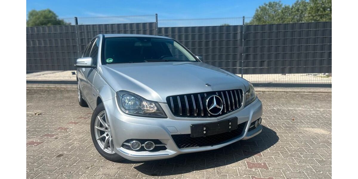 Mercedes-Benz C 250 141.117 km 9.800 &euro; Hamm 59069