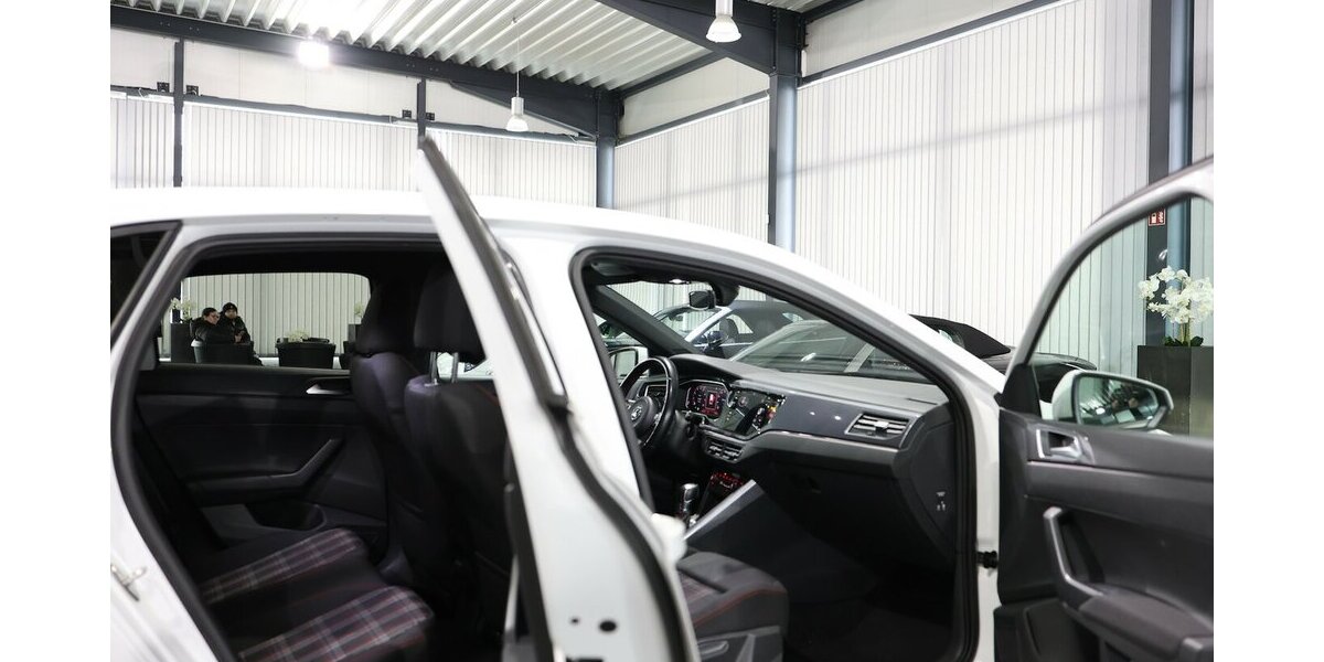 VW Polo GTI 2.0 TSI DSG BEATS WHITE / LED, AID, ACC 139.000 km 14.991 &euro; Hamm 59077
