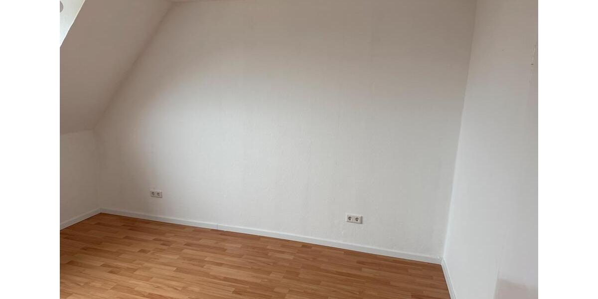 Dachgeschoßwohnung Dortmund Bövinghausen - 4.5 Zimmer, 97 m&sup2;, 930&euro; | Angebot:25947623