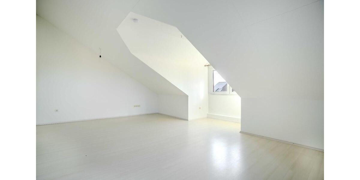 Reihenhaus Ense - 5 Zimmer, 153 m&sup2;, 349.000&euro; | Angebot:25341681