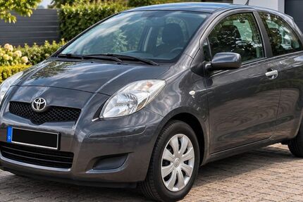 Toyota Yaris 172.000 km 3.150 &euro; Werl 59457
