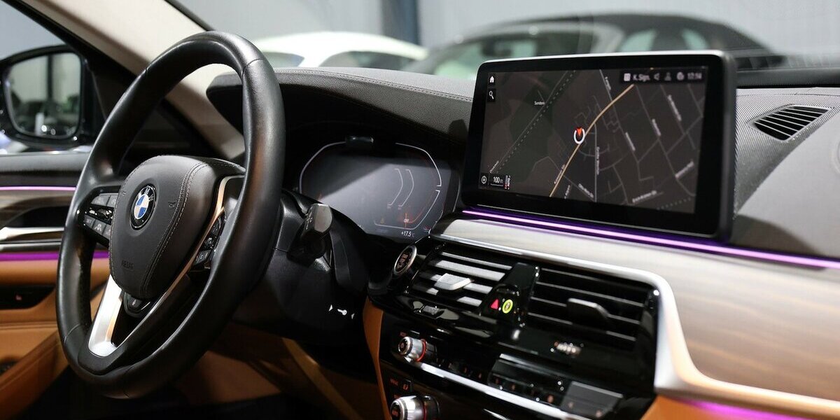 BMW 530i Touring INNOVATION LUXURY-LINE BUSINESS 45.000 km 39.444 &euro; Hamm 59077