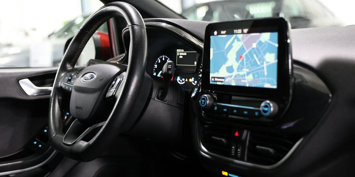 Ford Fiesta 1.0 EB ST-LINE SPORT / LED / NAVI+APPLE 89.000 km 12.444 &euro; Hamm 59077