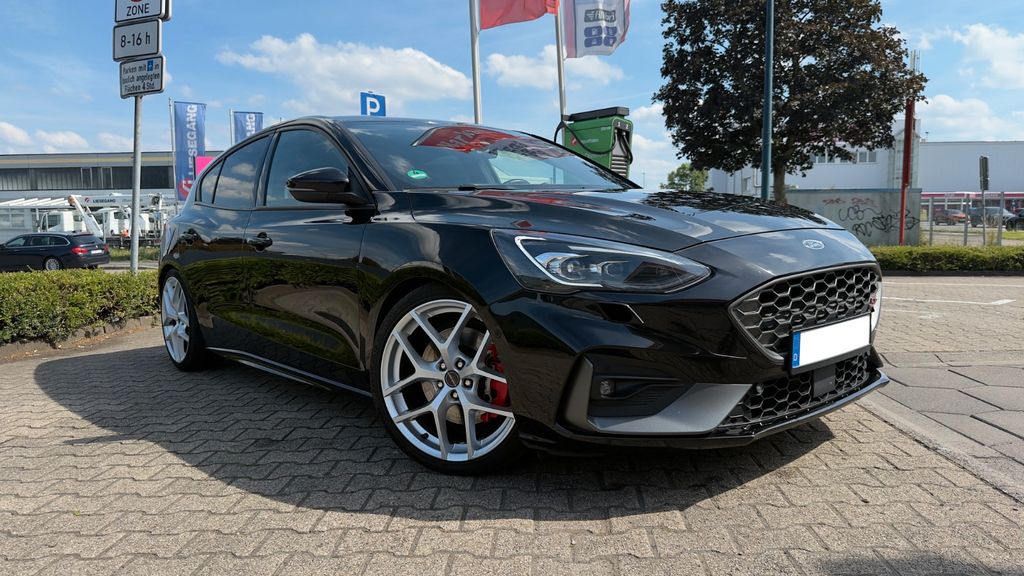 Ford Focus 162.000 km 14.250 &euro; Holzwickede 59439