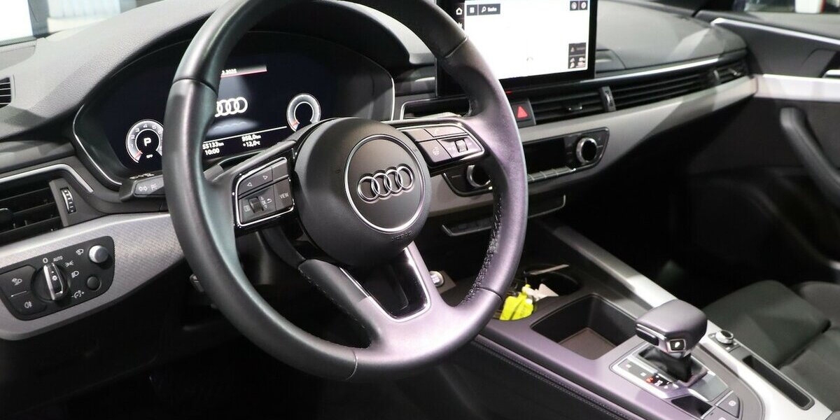 Audi A4 Avant 40 TFSI ADVANCED / LED / PANORAMA 55.000 km 27.994 &euro; Hamm 59077