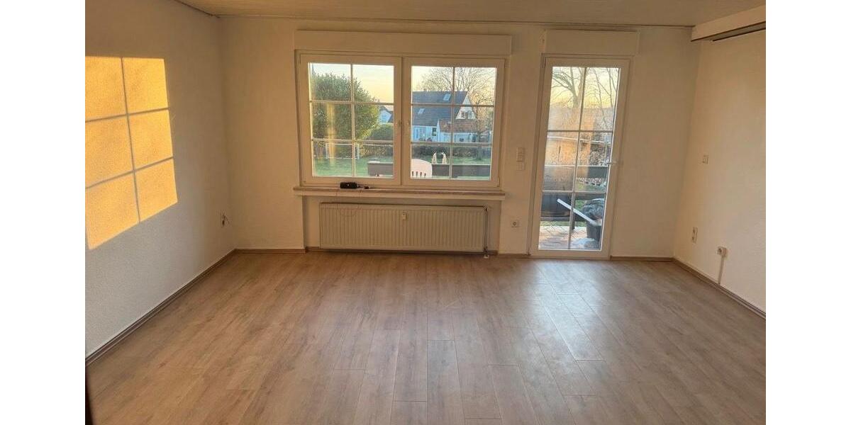 Erdgeschoßwohnung Fröndenberg (Ruhr) - 2.5 Zimmer, 64 m&sup2;, 950&euro; | Angebot:26534183