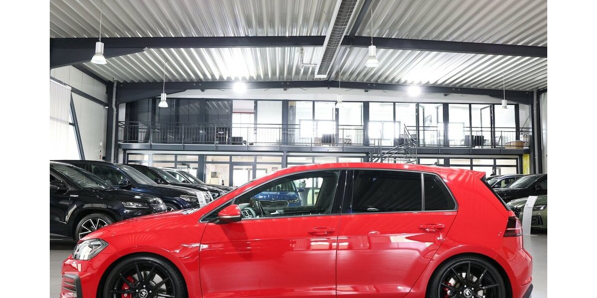 VW Golf GTI VII 2.0 TSI DSG GTI PERFORMANCE RED 63.000 km 23.111 &euro; Hamm 59077