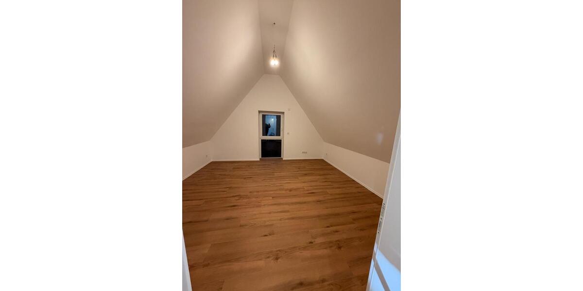 Etagenwohnung Schwerte - 2.5 Zimmer, 73 m&sup2;, 1.200&euro; | Angebot:24804532