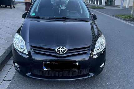 Toyota Auris 114.500 km 8.750 &euro; Dortmund 44143