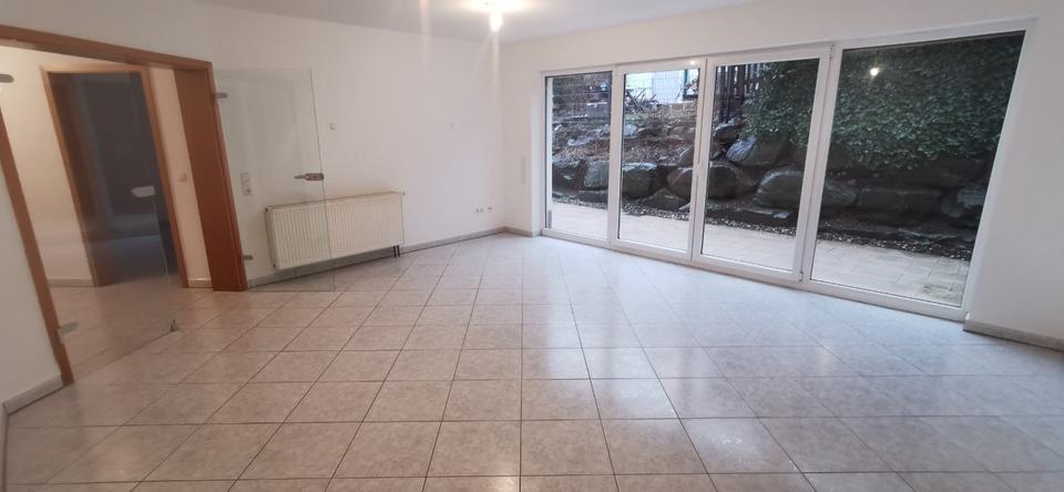 Etagenwohnung Hemer - 2 Zimmer, 92 m&sup2;, 883&euro; | Angebot:25080038