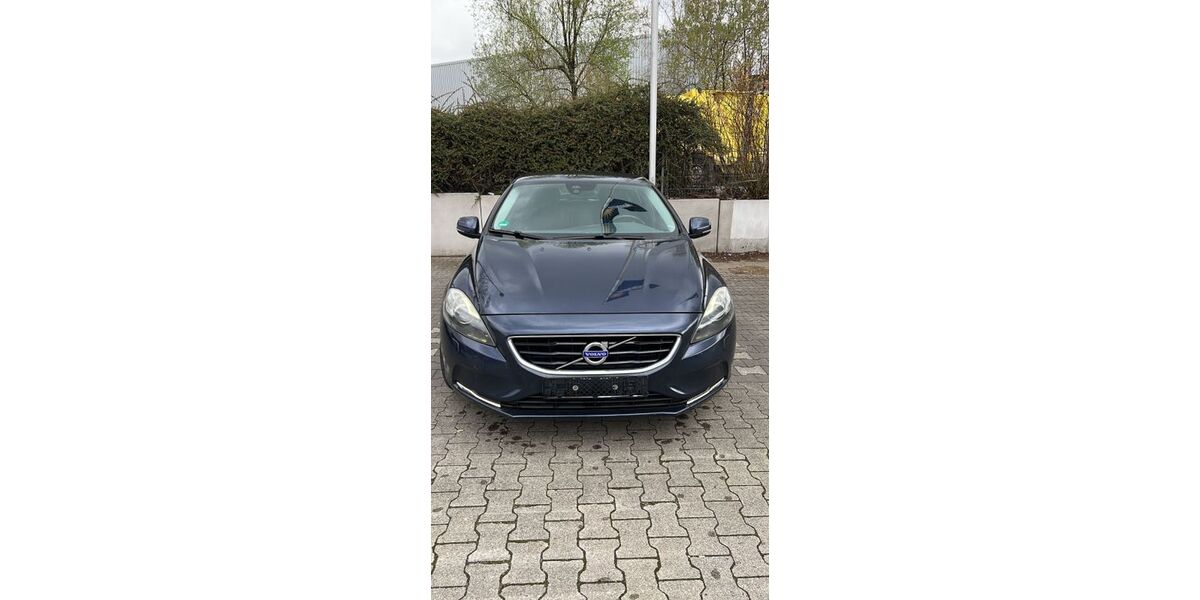 Volvo V40 348.215 km 4.400 &euro; Dortmund 44379