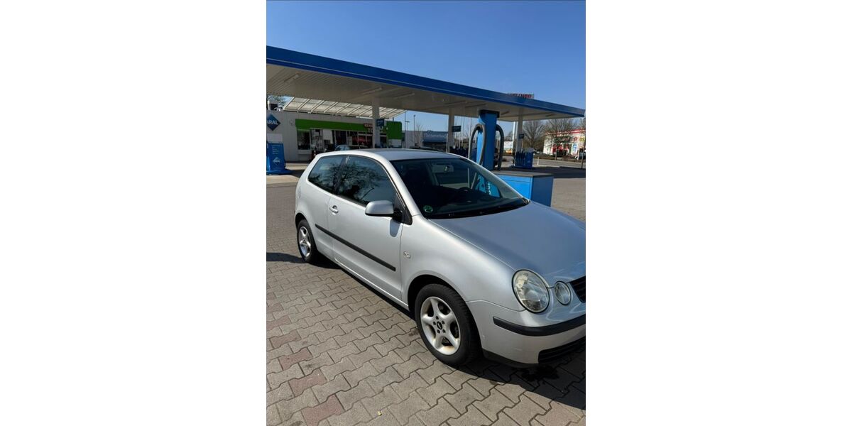 VW Polo 181.000 km 2.600 &euro; Dortmund 44225
