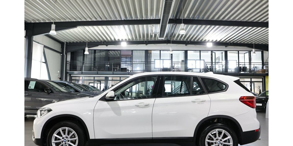 BMW X1 sDrive 18i Advantage WHITE / AUTOMATIK / 89.000 km 17.991 &euro; Hamm 59077