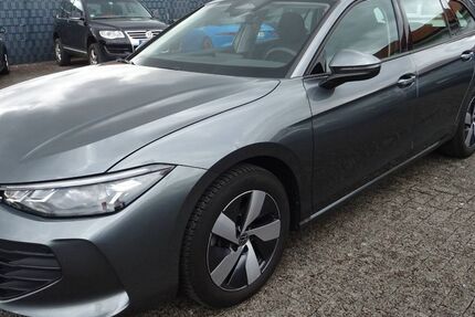 VW Passat Variant 30.389 km 28.850 &euro; Werl 59457