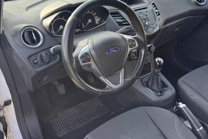 Ford Fiesta 153.940 km 4.550 &euro; Dortmund 44149