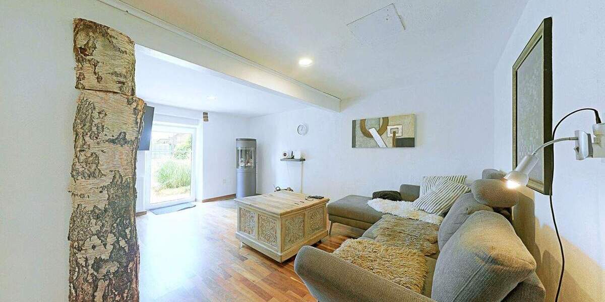 Mehrfamilienhaus, Wohnhaus Fröndenberg Altendorf - 9 Zimmer, 208 m&sup2;, 340.000&euro; | Angebot:25801837