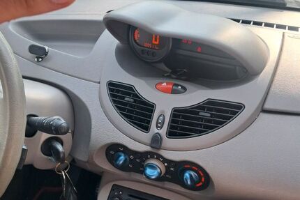 Renault Twingo 101.000 km 1.950 &euro; Dortmund 44328
