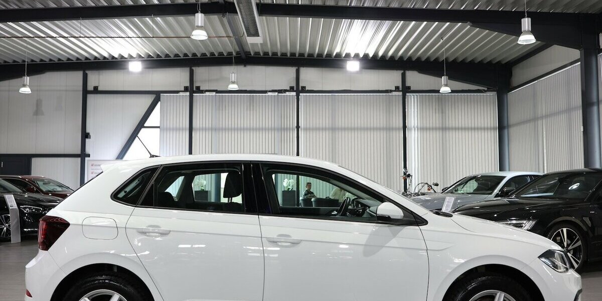 VW Polo VI 1.0 TSI DSG LIFE / DEUTSCHES FAHRZEUG / 38.000 km 19.888 &euro; Hamm 59077